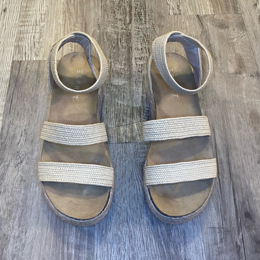 Sprit Platform Sandals Size 7.5